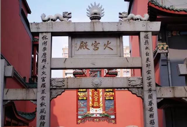 长沙本地人去的美食街在哪里?