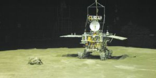嫦娥三号下月择机发射 月球车命
