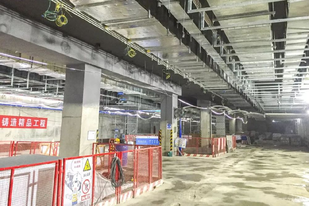 深圳地铁9号线西延线站后工程最新进展 总体进度完成45%